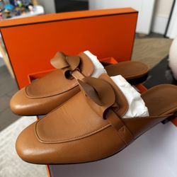 Hermes Oz Mules 39