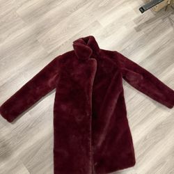 Forever 21 Men Burgundy Faux Fur Coat – Size S 