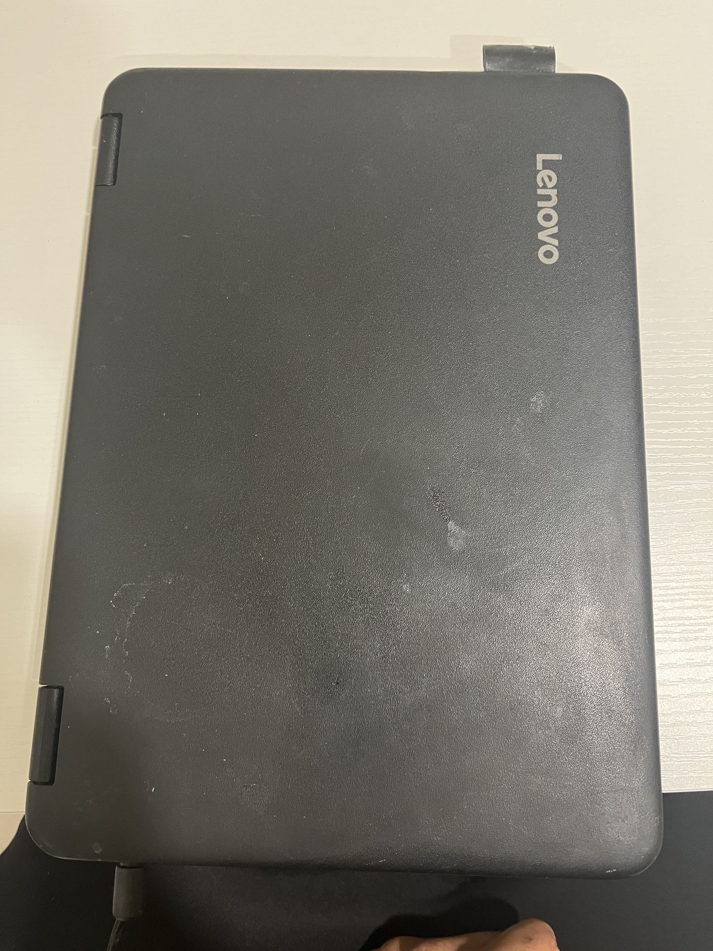 Laptop  Touchscreen (Lenovo) 