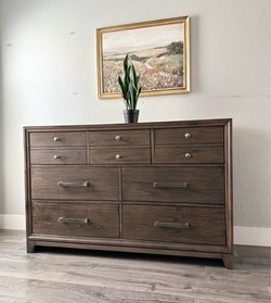 Modern 7 Drawer Dresser (Delivery $25)