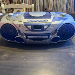 SuperSonic Portable CD Player and Radio (cassette Player Broken)