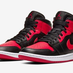 Air Jordan 1 Mid "Banned 2020" 9M