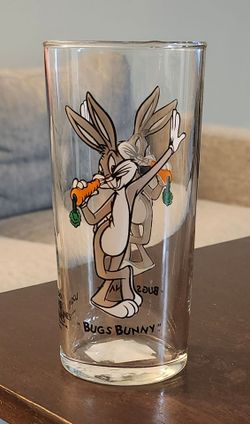 Bugs Bunny 1993 Warner Bros Looney Tunes cartoon glass WB Store 6"
