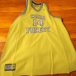 Muggsy Bogues " Wake Forest" college jersey