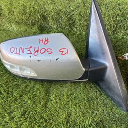 2013 Kia Sorento Passenger RH Side Mirror 
