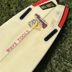 Wave Tools - Stinger Fish Twinny Surfboard - 5’10”