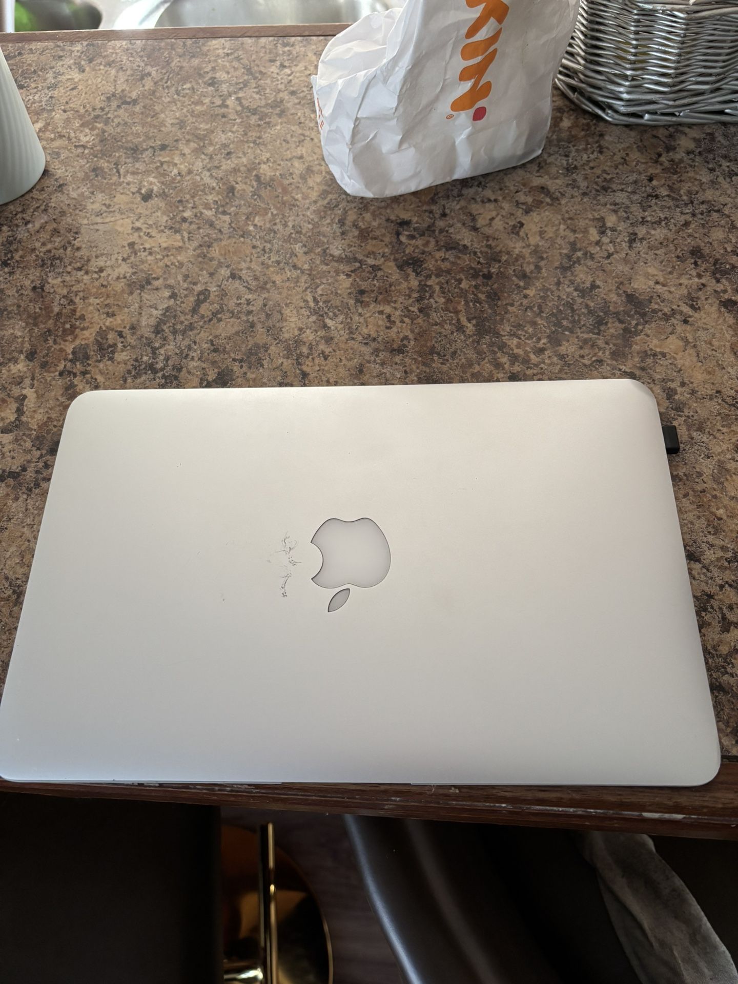 Macbook Air (11-inch, Early 2015)