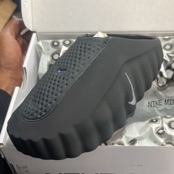 Nike mind slides black