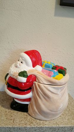 musical candy container