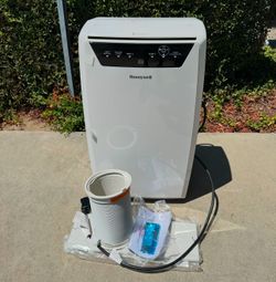 Honeywell 14000 BTU Portable Air Conditioner