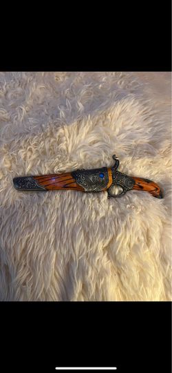 Vintage Dorado decoration Knife prop