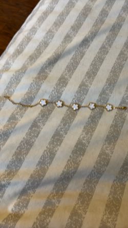 New clover bracelet