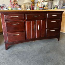 Long Vintage Solid Wood Dresser With 7 Drawers And Middle Storage With Brass Handles, Excellent Condition, Very Clean 