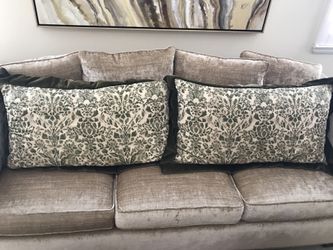 Decorative pillows - bedding