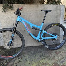 Pivot Switchblade Carbon L 29er