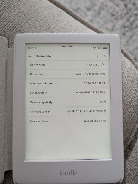 White Kindle 10th generation 8GB