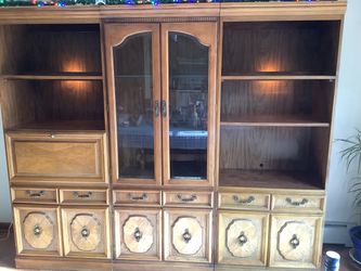 Wood Wall Unit Dining Room Hutch/Cabinet