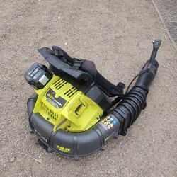 Ryobi RY40440 40 Volt 145 MPH 625 CFM Cordless Brushless Variable Speed Backpack Leaf Blower