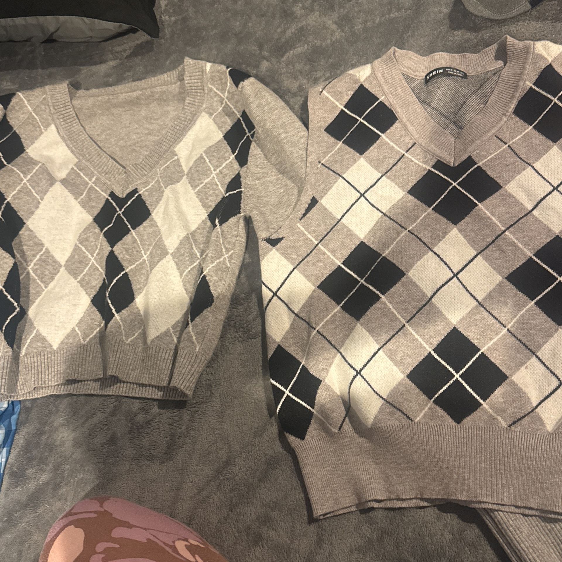 SHEIN Sweater & Vest