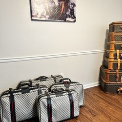 4 Piece Gucci Luggage Set