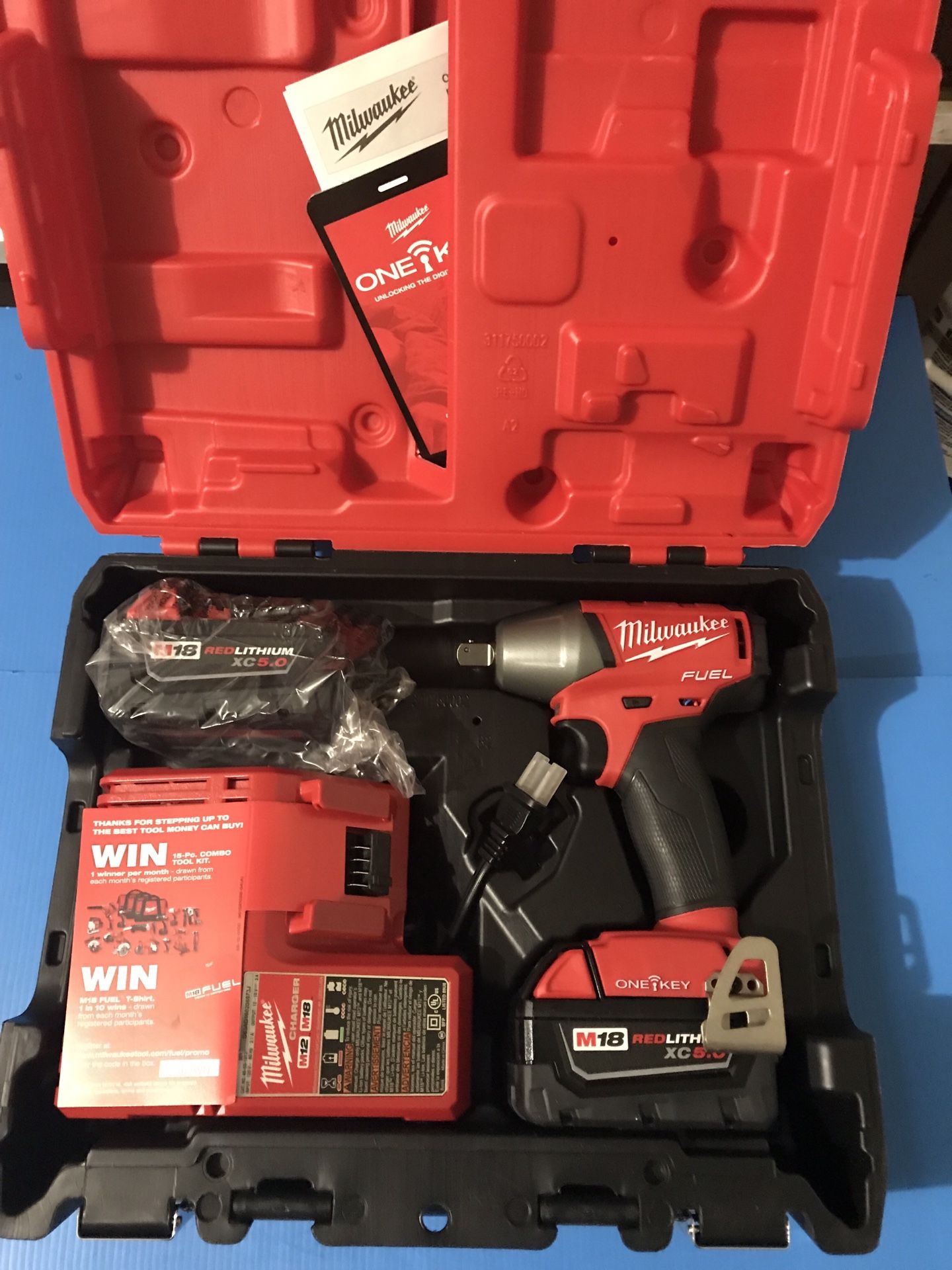 Milwaukee M18 FUEL ONE-KEY 18-Volt Lithium-Ion Brushless Cordless 1/2 in. Impact Wrench w/ Pin Detent Kit w/(2)5.0Ah Batteries