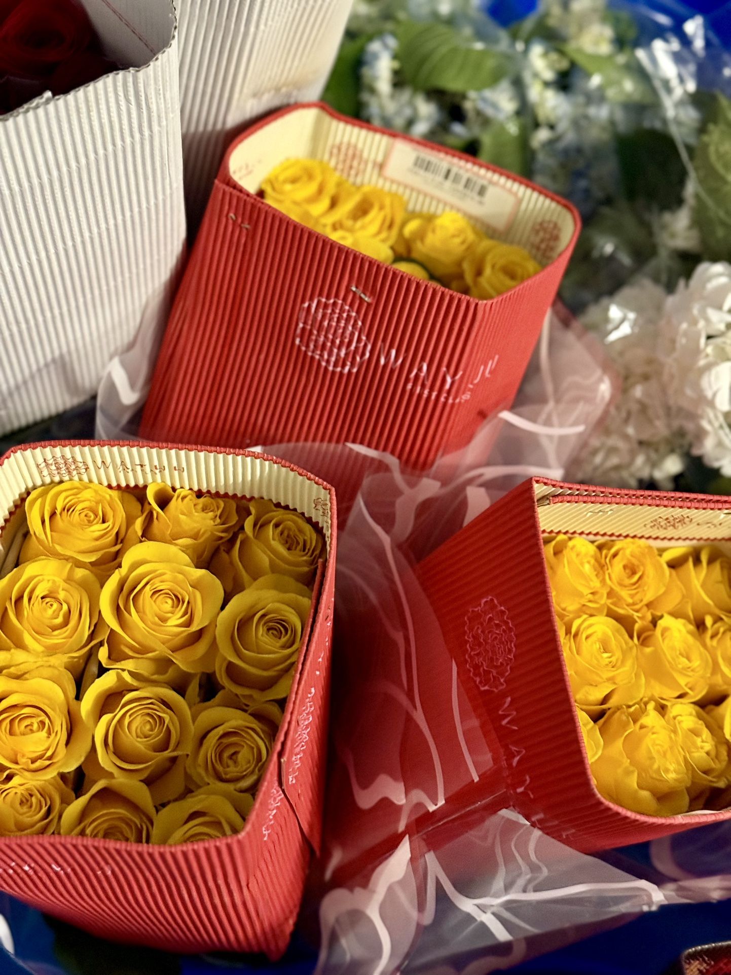 ********Poetic Flowers Distribution Fresh Cut GRAB-N-GO********