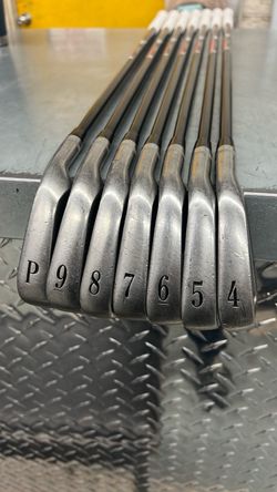 Titleist DCI 990 7pc 4-P Regular Graphite Iron Set Golf Clubs