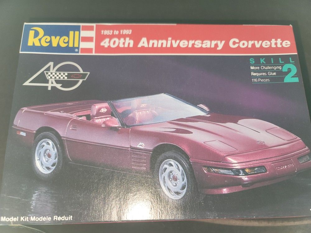 Revell '93 Vette 1/24 Sealed Parts
