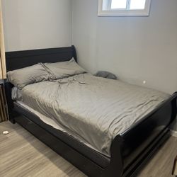 Full Size Bed