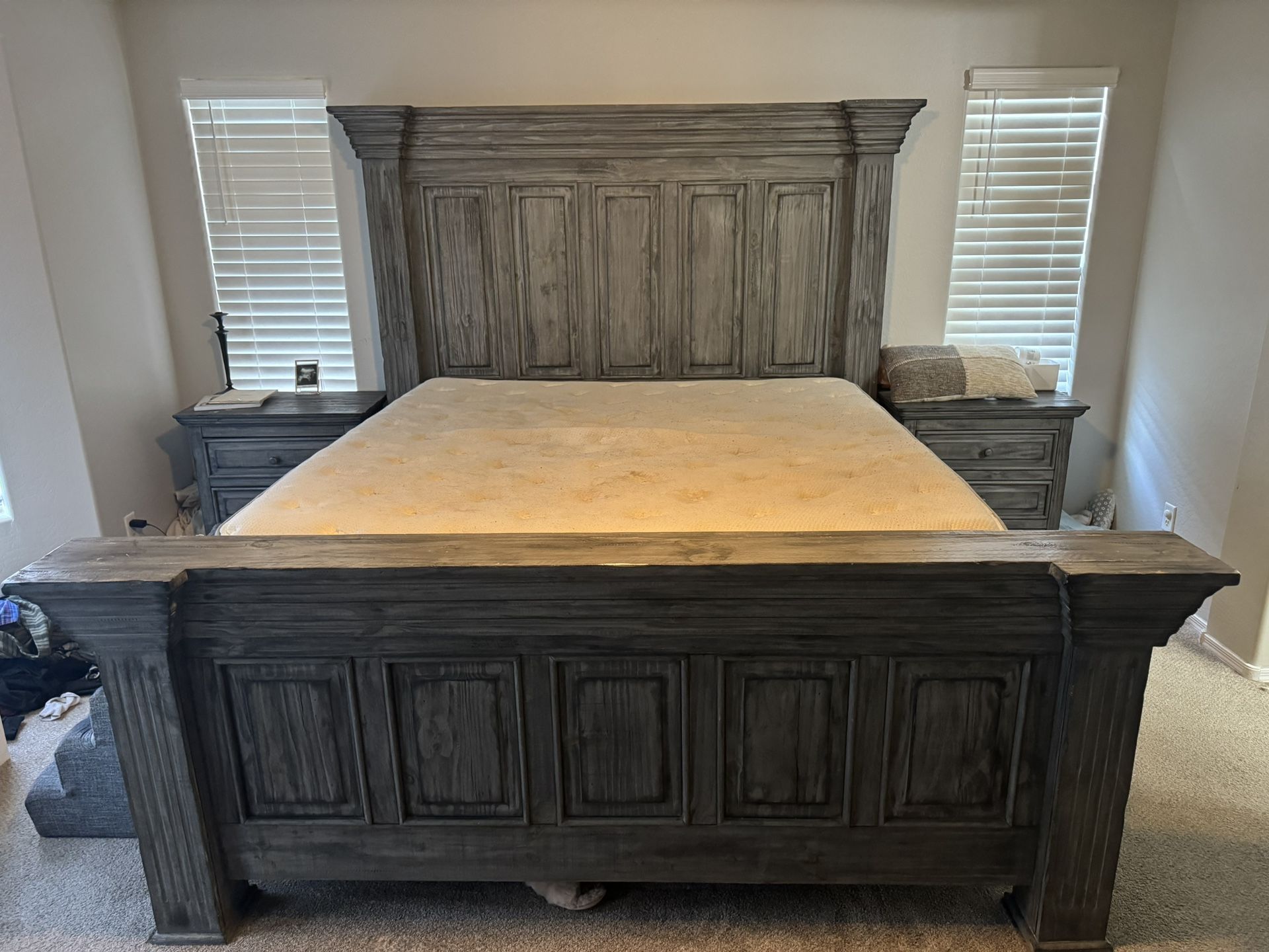 Bedroom Furniture Set