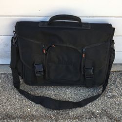 Gator G-Club Control 19" DJ Controller Messenger Bag