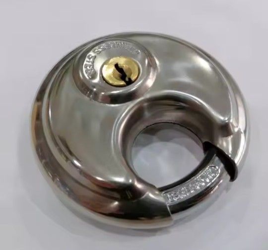 Lock w/ Key