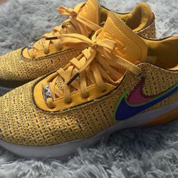 Lebron Nike 20 Laser Orange