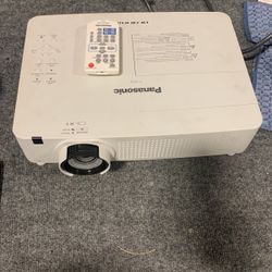 Panasonic Vw330 Wxga Projector