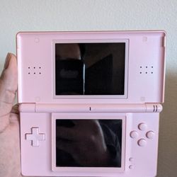 Nintendo DS Lite W/ 32GB SD Card 