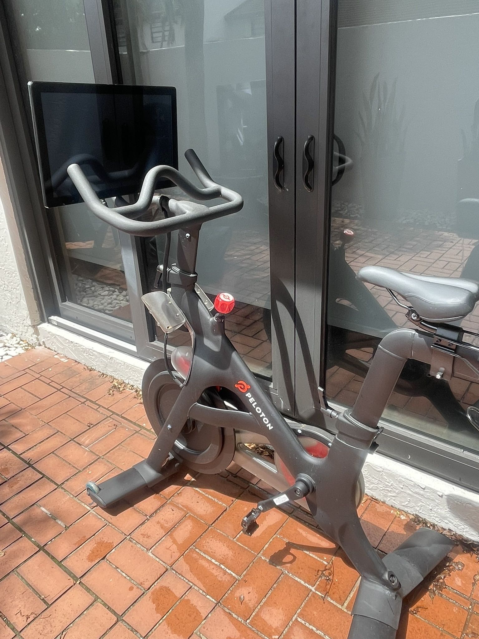Like New Peloton $800/obo