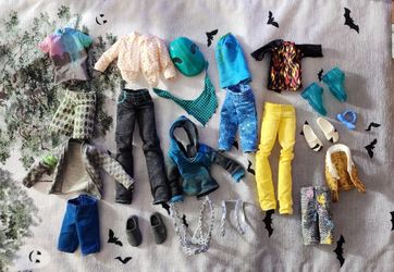 $25 - Monster High Assorted Male Clothing & Accessories