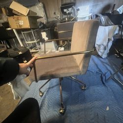 Nice Soft Rolling Chair