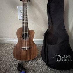 Luna Ukulele 