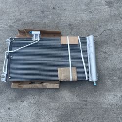 AC Condenser For 01-05 Mercedes-Benz C320 C240 3.2L