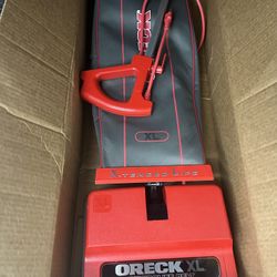 Oreck U2000Rb-1 Commercial Upright Vacuum Brand New 