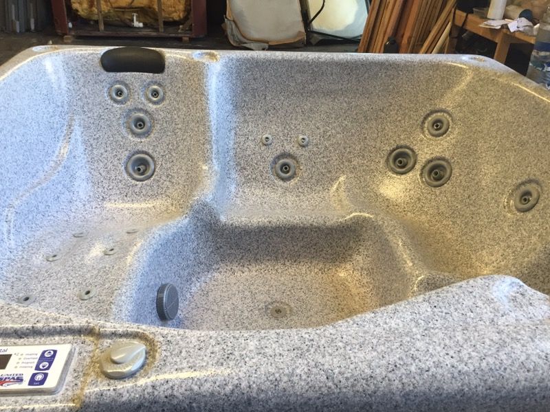 New hot tub spa 77x88 warranty, can deliver