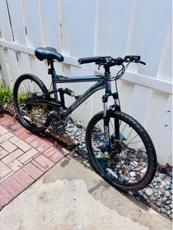 Gravity FSX Full Suspension Mountain Bike 26” Shimano Disc Brakes 19” Frame Ready Ride