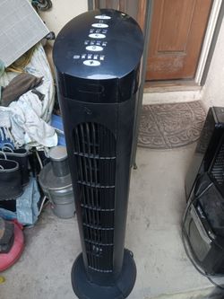 !! Floor Fan  Works Good