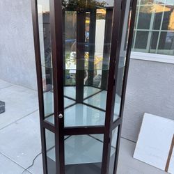 Corner Lighted Curio Cabinet w/Glass Doors & Shelves - Cherry