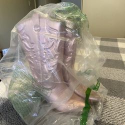Pink Lady’s Cowboy Boots 