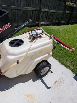 Pull behind sprayer 12 volt