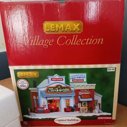 NEW IN BOX LEMAX'S CRAFTSMAN CHRISTMAS COLLECTIBLE "THE LAWN & GARDEN SHOP" LIGHTED BUILDING, *READ THE DESCRIPTION*