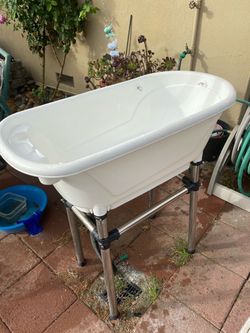 Dog/cat bath