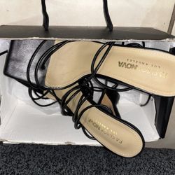 Fashion Nova/ Lace Up Strap Heels 